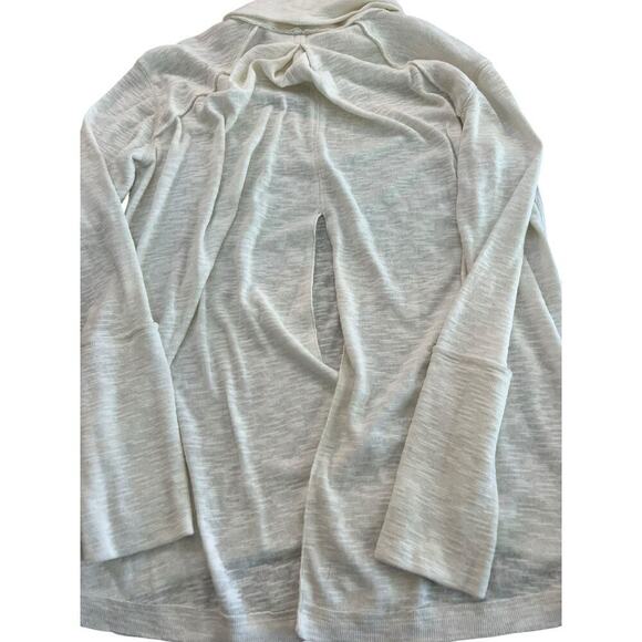 Free People Women's White Split Back Turtleneck Long Sleeves Top Size Large - Picture 6 of 6